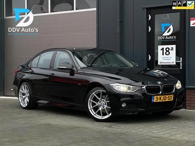 Zwart Occasion 2013 BMW 320 Efficient Dynamics Sedan | € 9.950 (Eerlijke prijs)