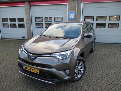 Bruin Gebruikt 2017 Toyota RAV4 Hybrid SUV | € 20.450 (Eerlijke prijs)