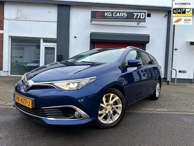 Blauw Occasion 2015 Toyota Auris Touring Sports Stationwagen | € 12.350 (Eerlijke prijs)
