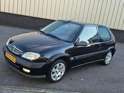 Zwart Occasion 2003 Citroën Saxo Furio Hatchback | € 3.750 (Duur)