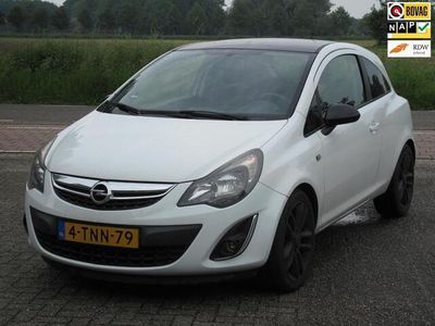 tweedehands Opel Corsa 1.4-16V Color Edition