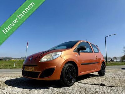 Oranje Occasion 2008 Renault Twingo Dynamique Hatchback | € 1.495 (Eerlijke prijs)