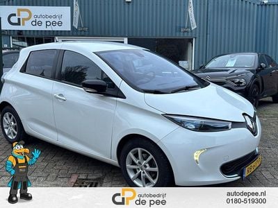 Wit Occasion 2013 Renault Zoe Zen Hatchback | € 5.950 (Duur)