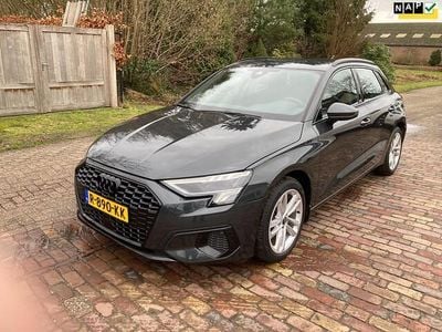 Grijs Occasion 2022 Audi A3 Sportback Advanced Hatchback | € 23.750 (Eerlijke prijs)