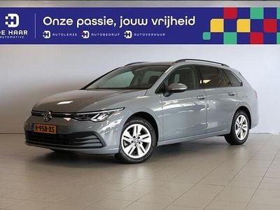 Grijs Gebruikt 2022 VW Golf VIII Life Stationwagen | € 22.900 (Goede deal)