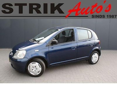 Blauw Gebruikt 2003 Toyota Yaris Hatchback | € 1.989 (Eerlijke prijs)