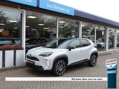 Grijs Occasion 2023 Toyota Yaris Cross Sport SUV | € 29.980 (Eerlijke prijs)
