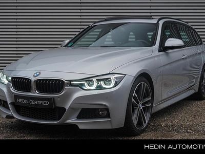 Grijs Gebruikt 2019 BMW 320 M Sport Stationwagen | € 26.445 (Eerlijke prijs)