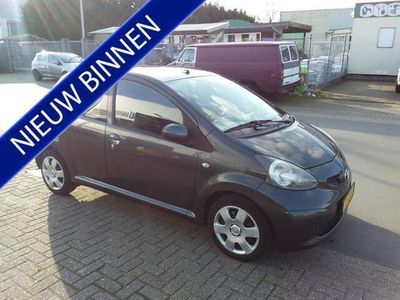 tweedehands Toyota Aygo 1.0-12V +