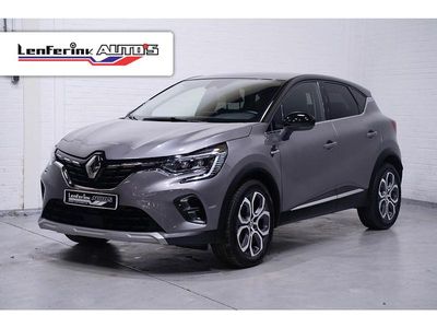 Rood, metallic lak Gebruikt 2024 Renault Captur Iconic SUV | € 26.400 (Eerlijke prijs)