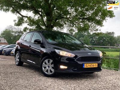 tweedehands Ford Focus 1.0 Lease Edition | Cruise + Airco + Navi nu € 8.9