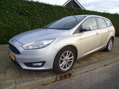 Grijs (metallic) Occasion 2017 Ford Focus Stationwagen | € 7.950 (Goede deal)