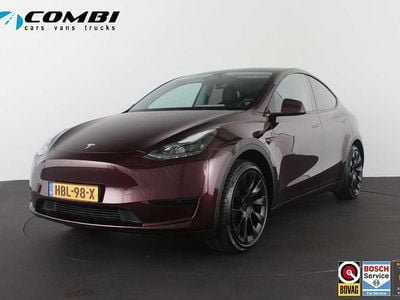 Rood Occasion 2025 Tesla Model Y RWD SUV | € 39.850 (Eerlijke prijs)