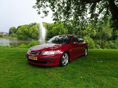Rood Gebruikt 2005 Saab 9-3 Vector Sedan | € 8.250 (Duur)