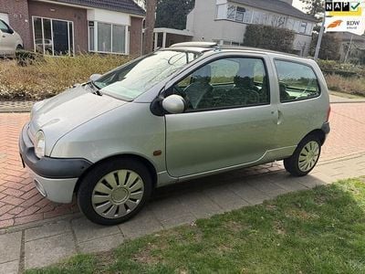 Occasion Renault Twingo 59 PK (43 kW) 2001 Grijs Hatchback