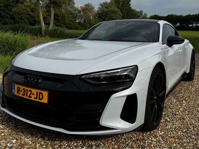 Audi e-tron GT quattro