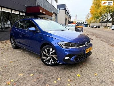 Blauw (metallic) Gebruikt 2023 VW Polo R-line Hatchback | € 18.250 (Goede deal)