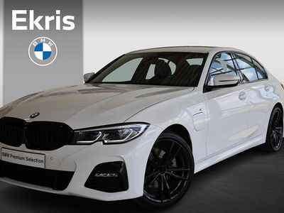 Wit Occasion 2021 BMW 320e Basis Sedan | € 32.900 (Duur)