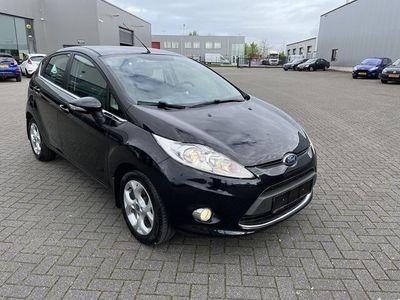 tweedehands Ford Fiesta 1.25 Titanium 5 drs 67 DKM KOMT BINNEN