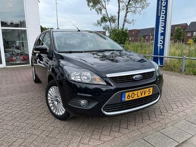 Zwart (metallic) Occasion 2010 Ford Focus Limited Stationwagen | € 2.950 (Eerlijke prijs)