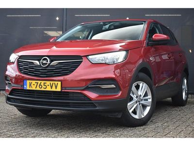 Rood Occasion 2021 Opel Grandland X Edition+ SUV | € 15.900 (Goede deal)