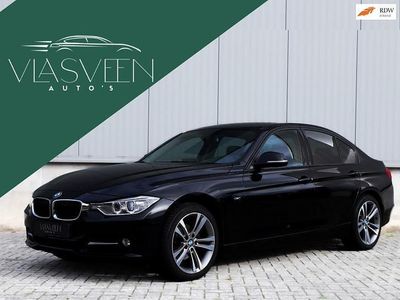 Zwart Occasion 2013 BMW 320 Executive Sedan | € 14.500 (Eerlijke prijs)