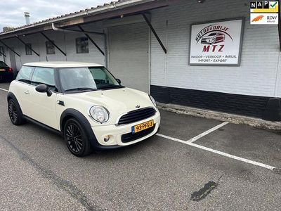 Wit Gebruikt 2011 Mini ONE Business Hatchback | € 5.499 (Eerlijke prijs)