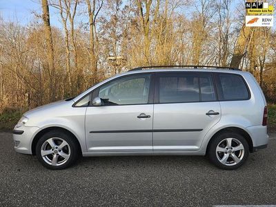 Occasion VW Touran 140 PK (102 kW) 2007 Grijs MPV