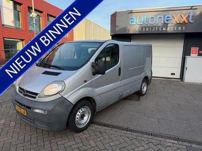 Occasion Opel Vivaro 82 PK (60 kW) 2004 Zilver MPV