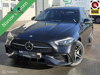 Zwart Occasion 2022 Mercedes C300e AMG line Sedan | € 39.999 (Goede deal)