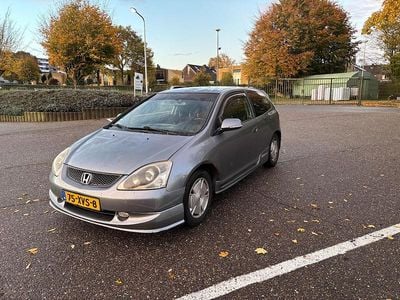 Grijs (metallic) Gebruikt 2005 Honda Civic Sport Hatchback | € 1.000