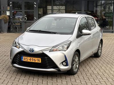 tweedehands Toyota Yaris 1.5 Hybrid Executive Automaat/Navigatie/Camera/Hal