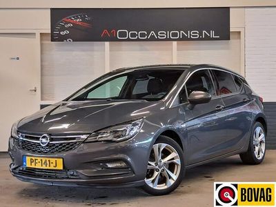 Grijs, metallic lak Gebruikt 2016 Opel Astra Innovation Hatchback | € 8.795 (Eerlijke prijs)