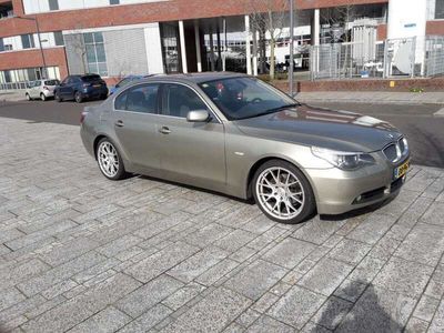 BMW 525