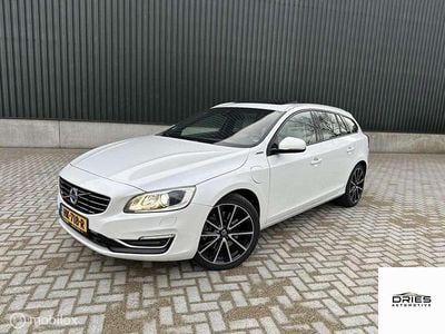 Wit Occasion 2015 Volvo V60 Stationwagen | € 7.445 (Goede deal)