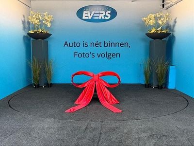 Occasion Volvo XC40 180 PK (132 kW) 2022 Grijs SUV