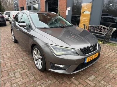Grijs Occasion 2016 Seat Leon ST CONNECT Stationwagen | € 8.900 (Eerlijke prijs)