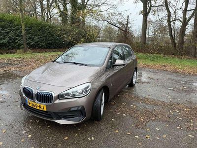 Beige Occasion 2018 BMW 225 iPerformance MPV | € 16.500