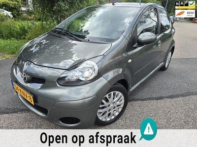 Groen Gebruikt 2010 Toyota Aygo Hatchback | € 4.750 (Eerlijke prijs)