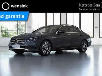 Grijs (metallic) Occasion 2021 Mercedes E300 Business Sedan | € 37.850 (Super prijs)