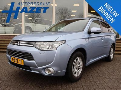 Occasion Mitsubishi Outlander P-HEV Instyle 121 PK (88 kW) 2014 Blauw SUV