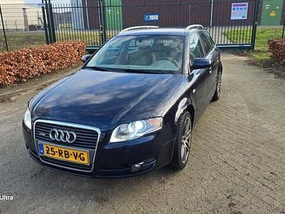 Blauw Occasion 2005 Audi A4 Stationwagen | € 2.750 (Super prijs)