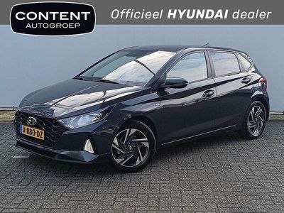 Grijs metallic Occasion 2023 Hyundai i20 Comfort Hatchback | € 19.440 (Goede deal)