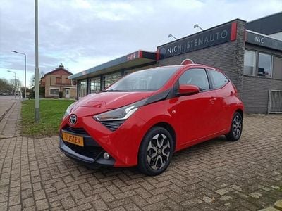 Rood Occasion 2019 Toyota Aygo X-cite Hatchback | € 10.950 (Eerlijke prijs)