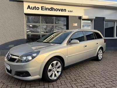 Grijs Occasion 2008 Opel Vectra Stationwagen | € 5.995