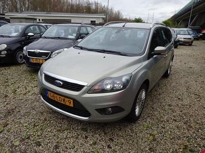 Bruin (metallic) Gebruikt 2010 Ford Focus Limited Stationwagen | € 2.995 (Eerlijke prijs)