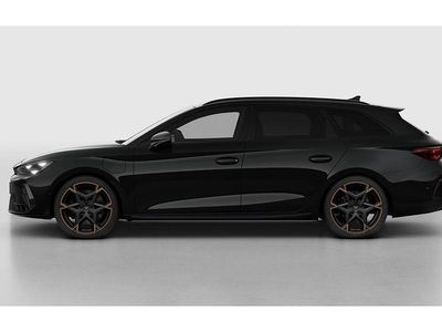 Nieuw Cupra Leon VZ 2025 Midnight black Stationwagen