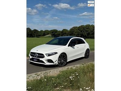 Wit, metallic lak Gebruikt 2019 Mercedes A35 AMG Premium Hatchback | € 38.499 (Iets duurder)