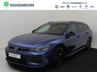 Occasion VW Passat R-line Edition 272 PK (200 kW) 2025 Blauw Stationwagen