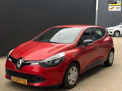 Rood Gebruikt 2013 Renault Clio IV Authentique Hatchback | € 3.850 (Eerlijke prijs)